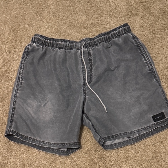 Rip Curl Men's Athletic Charcoal Shorts - Picture 1 of 4